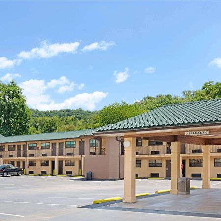 Days Inn By Wyndham Cherokee Near Casino Экстерьер фото